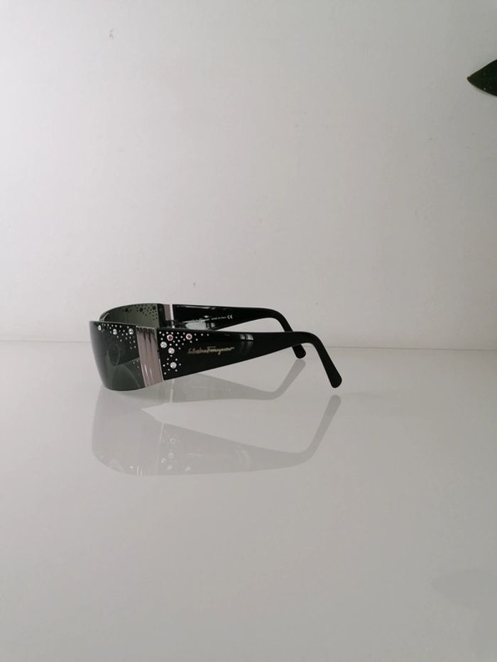 Lunettes de soleil - photo numéro 2