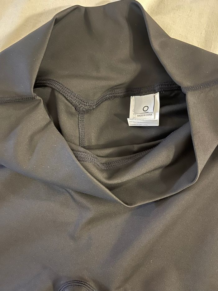 Short aloyoga noir - photo numéro 4