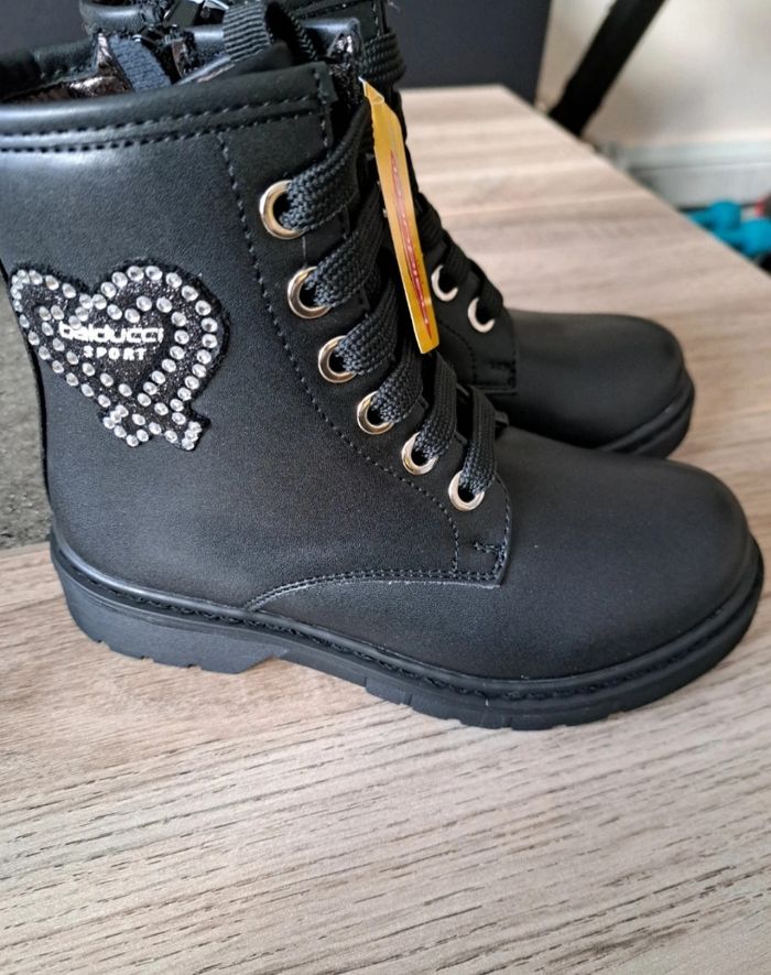 Bottine balducci pointure 29 neuf