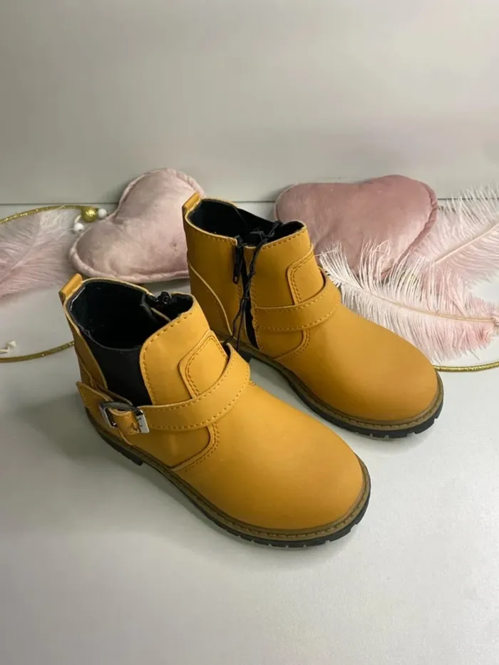 Bottines filles (neuf) - Taille 28 - photo numéro 2