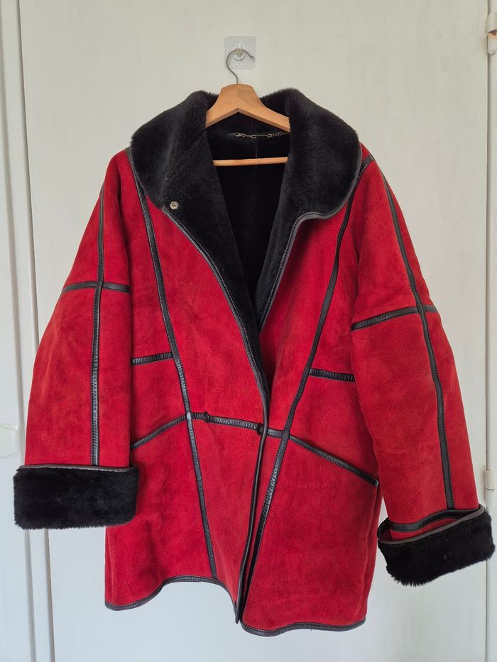 Manteau en peau lainée rouge 100% agneau – Made in France – Taille 40 - photo numéro 2