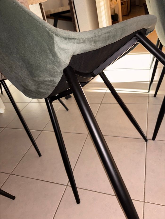 Chaise en velours vert - photo numéro 4