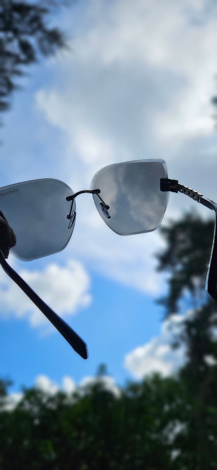 Magnifique lunettes de soleil Louis Vuitton neuf - photo numéro 3
