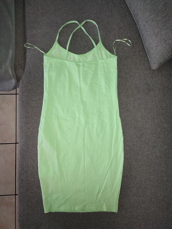Robe verte - photo numéro 2