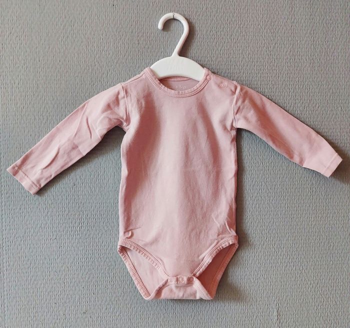 Lot de bodies - photo numéro 8