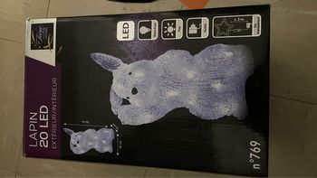 vend lapin lumineux noël