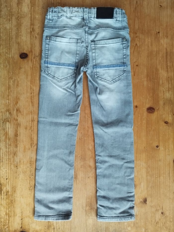 Jean slim enfant - Taille 7 ans - Très bon état - photo numéro 2