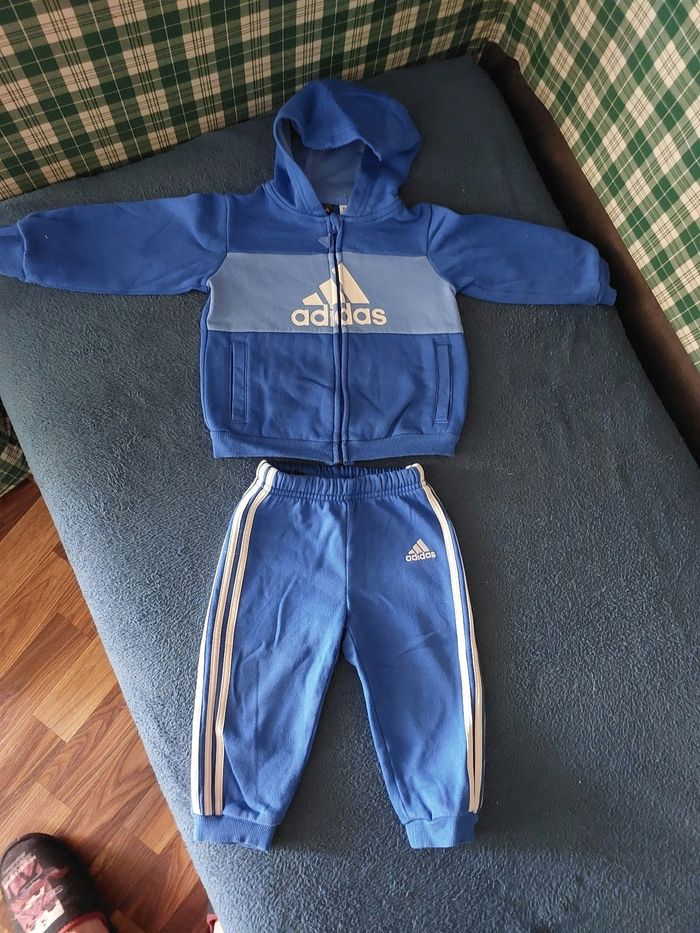 Ensenble Adidas