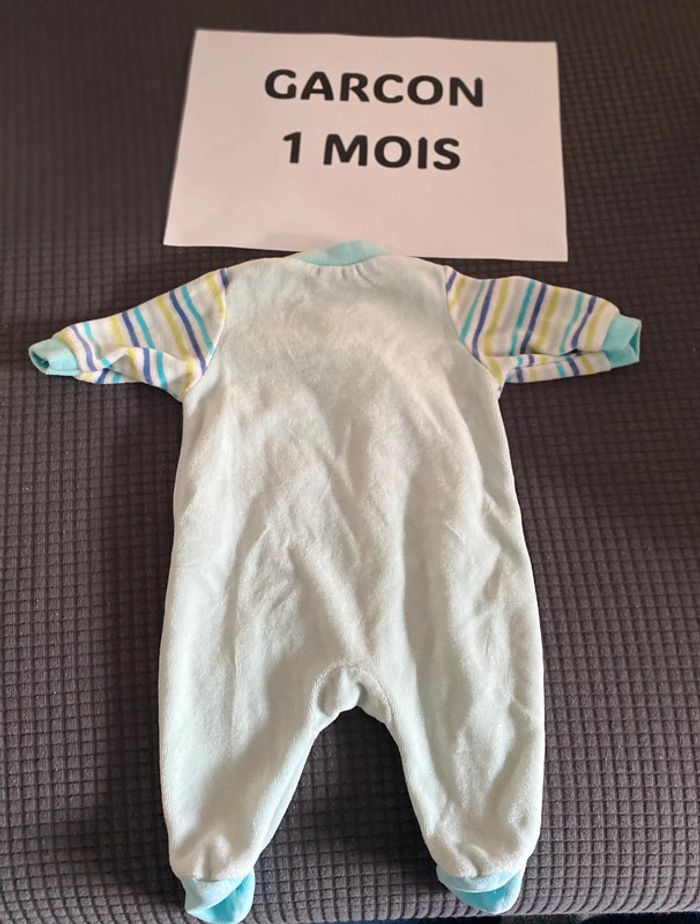 Pyjama 1 mois - photo numéro 2