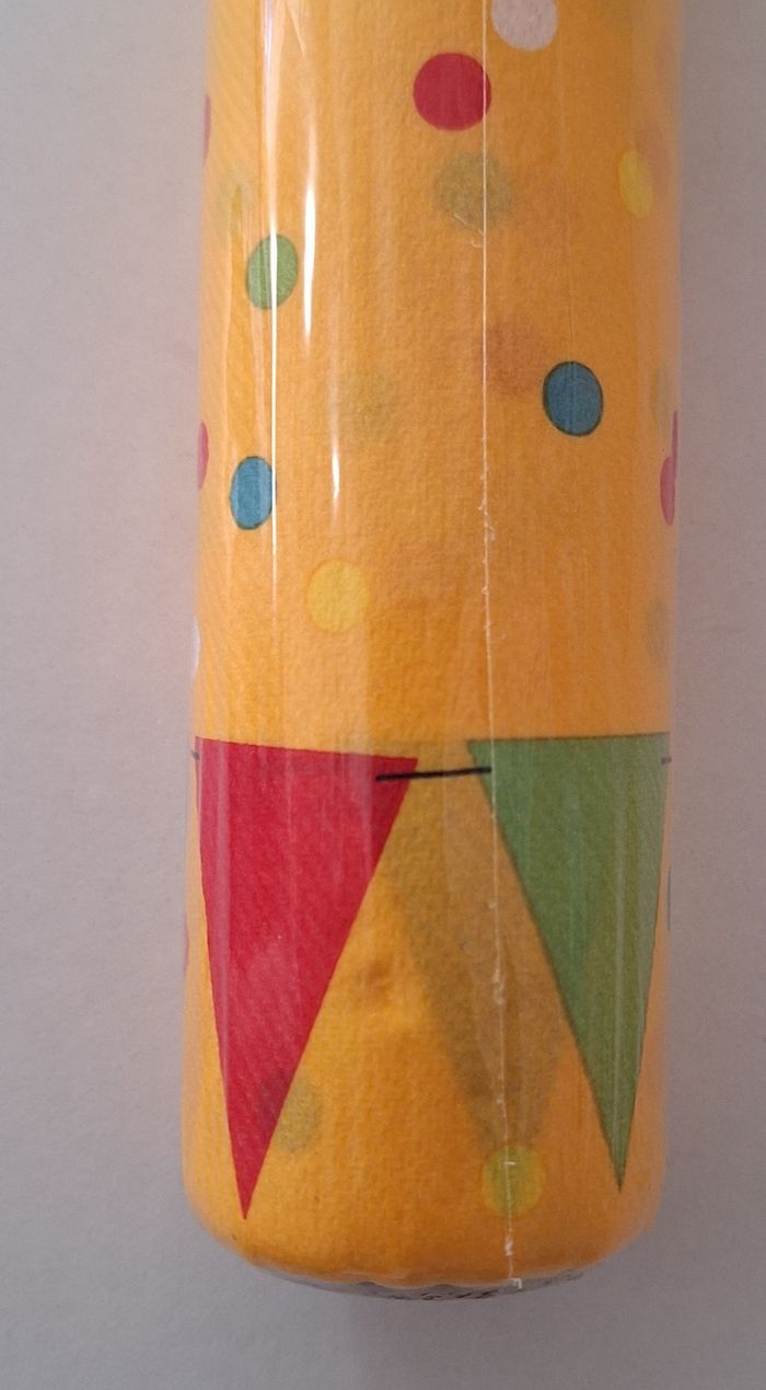 Chemin de table en papier jaune à imprimé festif - photo numéro 2