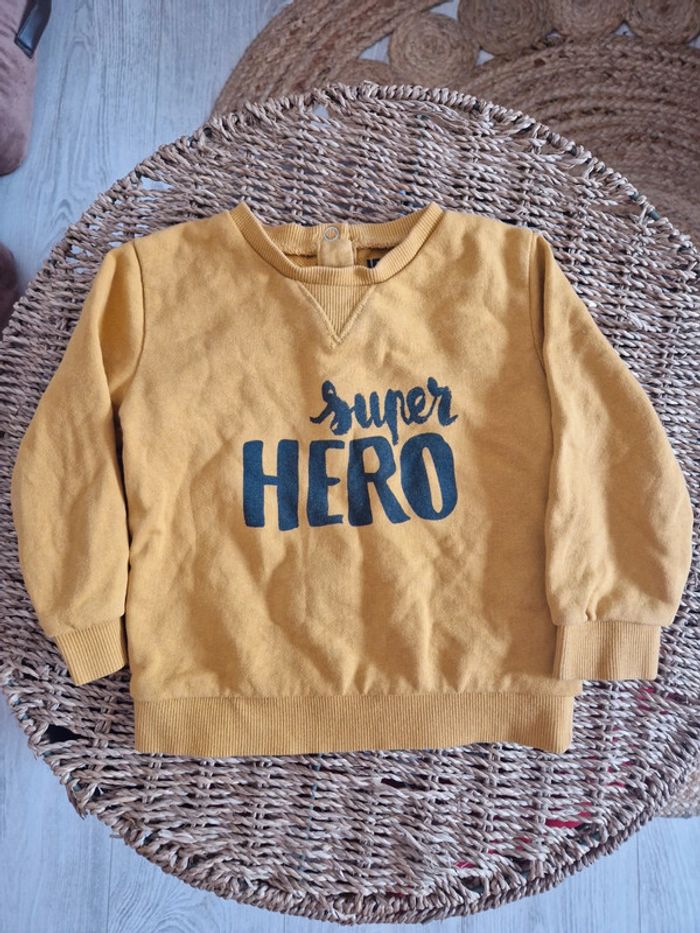 Sweat jaune moutarde super hero Kiabi 🦊24 mois🦊