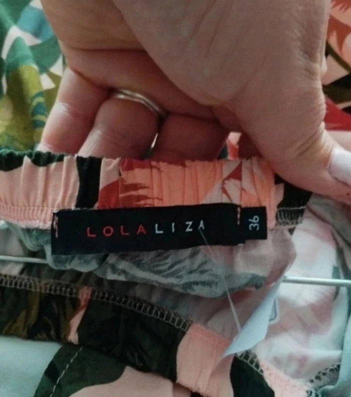 Robe fleurie taille 36 - photo numéro 2