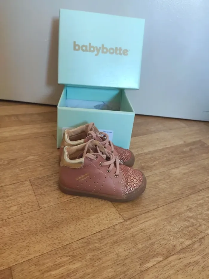 Chaussures bébé babybotte