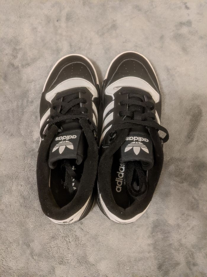 Baskets Adidas t39 - photo numéro 3