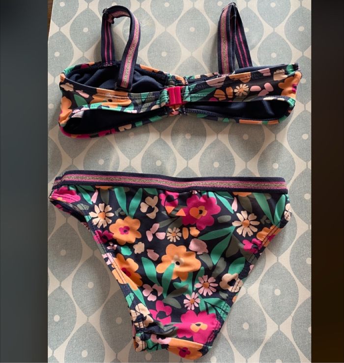 Maillot de bain fille taille 6 ans - photo numéro 2