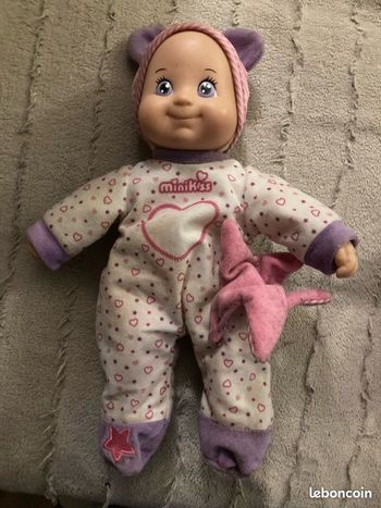 Poupon veilleuse musicale et lumineuse Minikiss Smoby