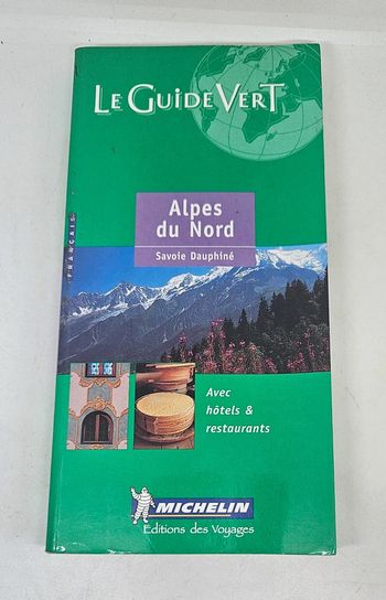 "Le guide vert. Michelin. Alpes du Nord. Savoie Dauphiné".
446 pages.
ISBN : 2.06.030105.X