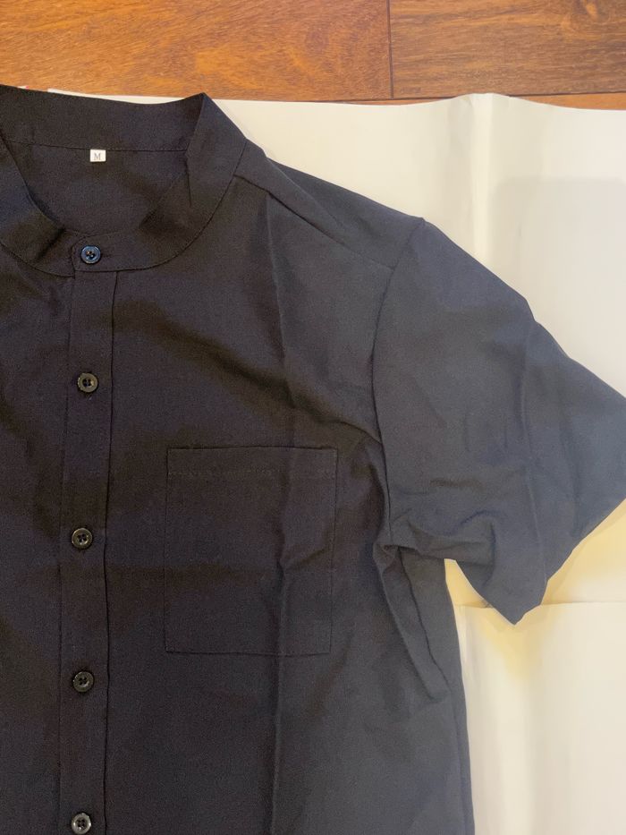 Chemise manches courtes noire à poche taille M - photo numéro 7