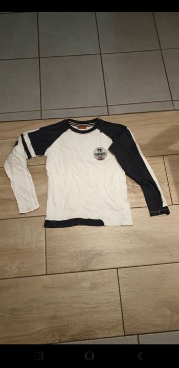 T-shirt napapijri 8 ans