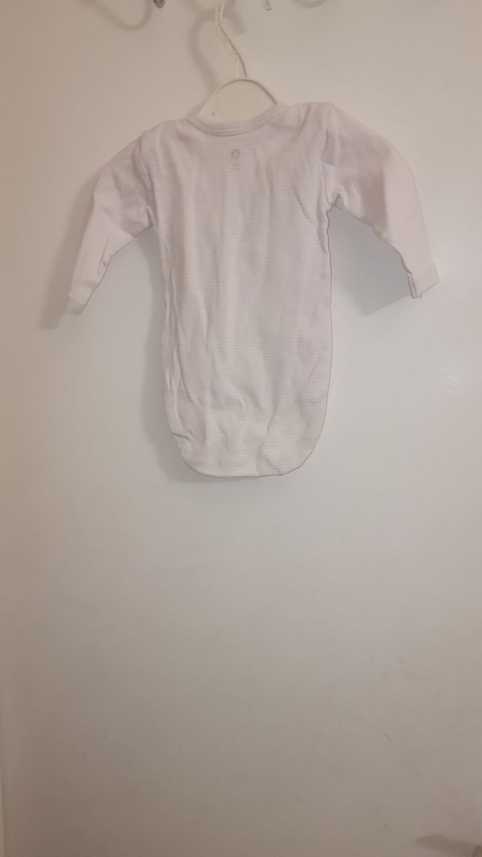 Bodies - photo numéro 2