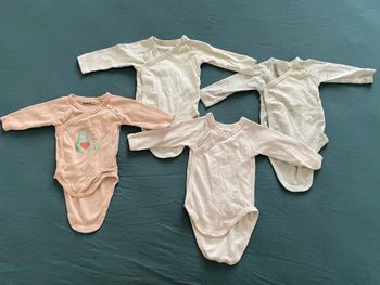 Lot de 4 bodies bébé manche longue - 3 mois