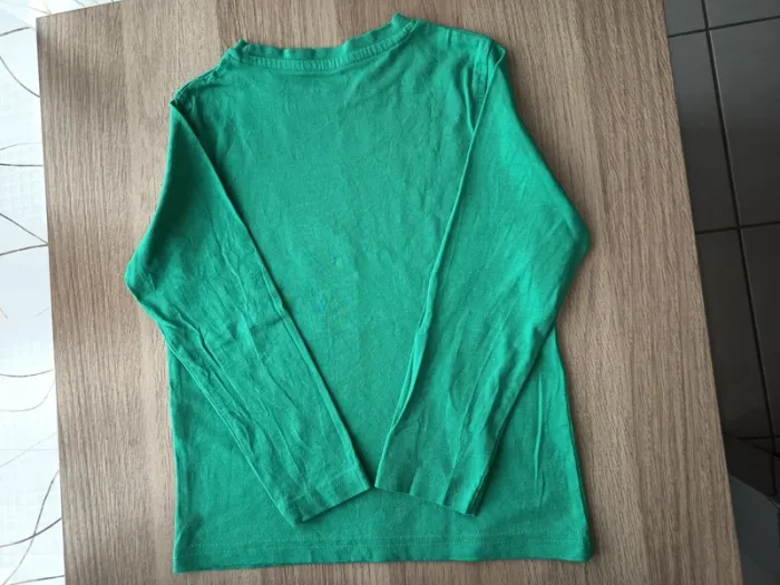 Tee-shirt manches longues garçon 6 ans très bon état - photo numéro 2