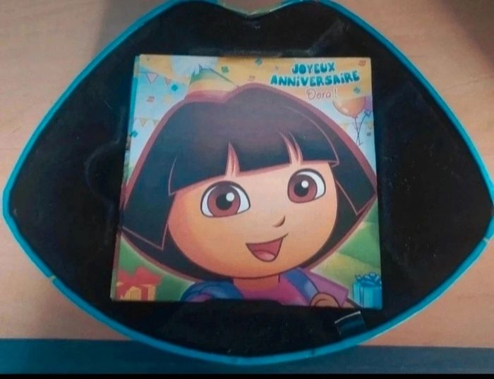 Boîte anniversaire dora lot 8 dvd + jeux de cartes - photo numéro 2