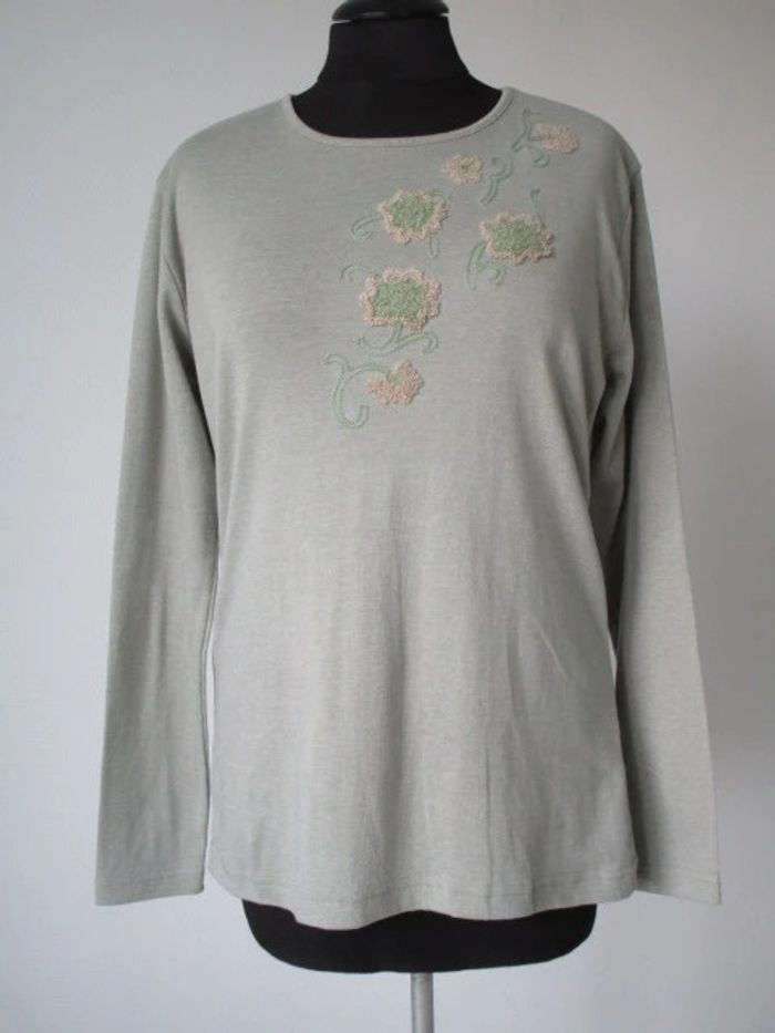 T-shirt vintage vert fleurs 40/42 TBE - photo numéro 2