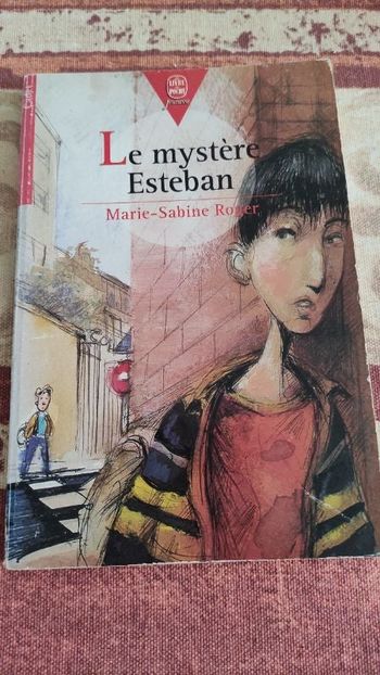 Livre de poche Le mystère Esteban