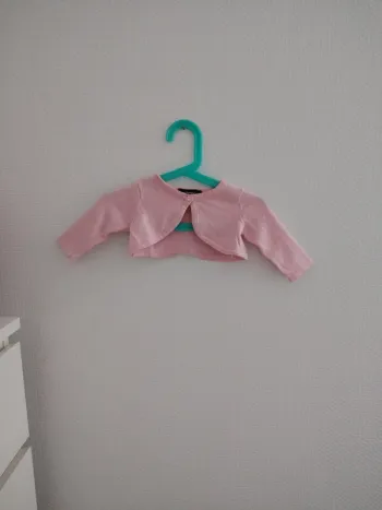 Boléro neuf taille 3mois