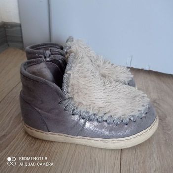 Chaussures moumoute P28