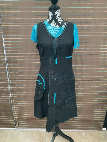 Robe chasuble noire et turquoise neuve T4