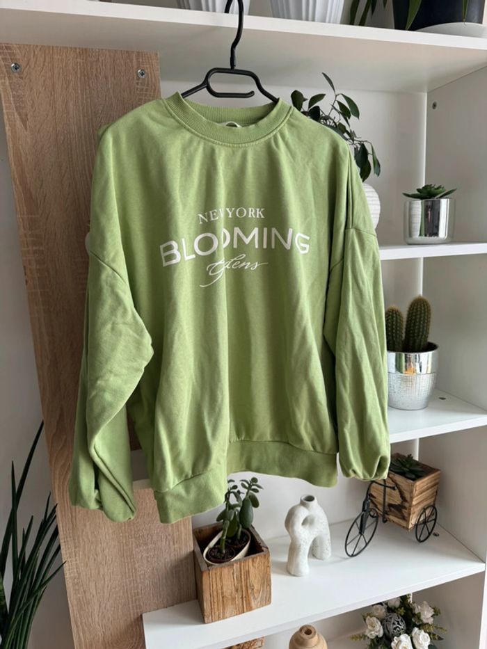 Sweat blooming H&M