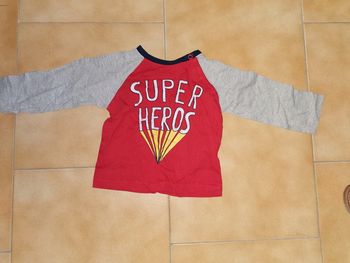 Haut super héros 9mois