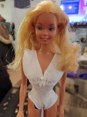 Ancienne Barbie Beach time 