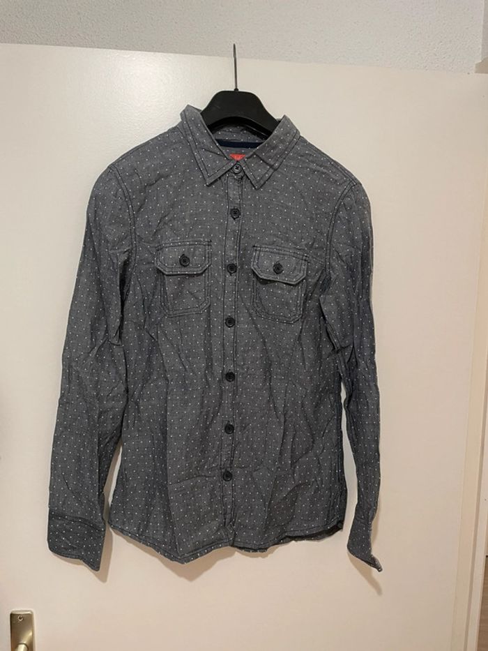 Belle chemise taille 38