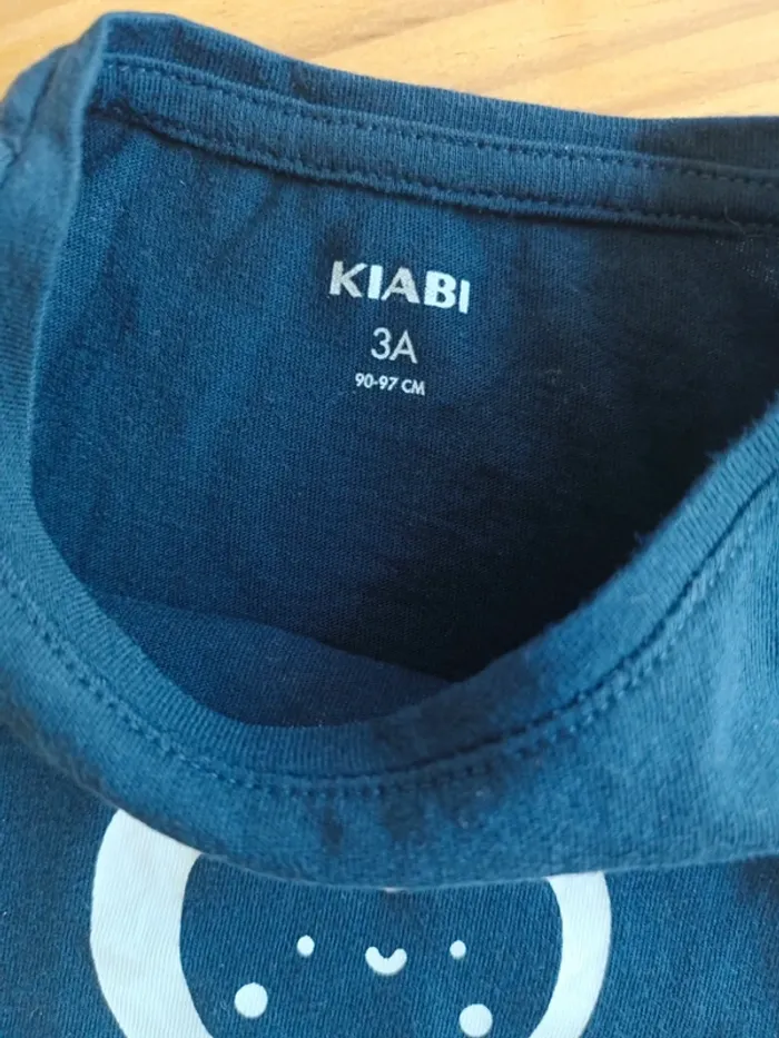 T-shirt pomme bleu marine Kiabi - photo numéro 4