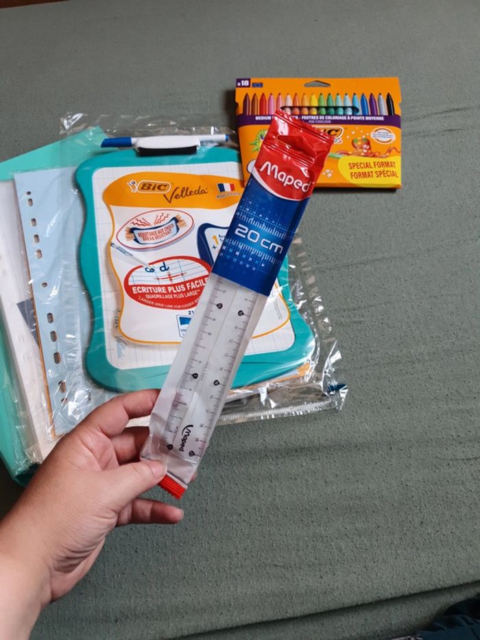 Lot complet de fournitures scolaires - photo numéro 9