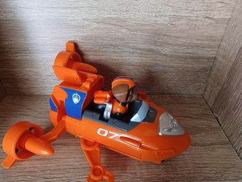 Figurine pat patrouille et son véhicule zuma