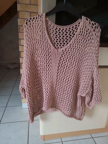 Pull ajouré rose gold liseré doré brillant