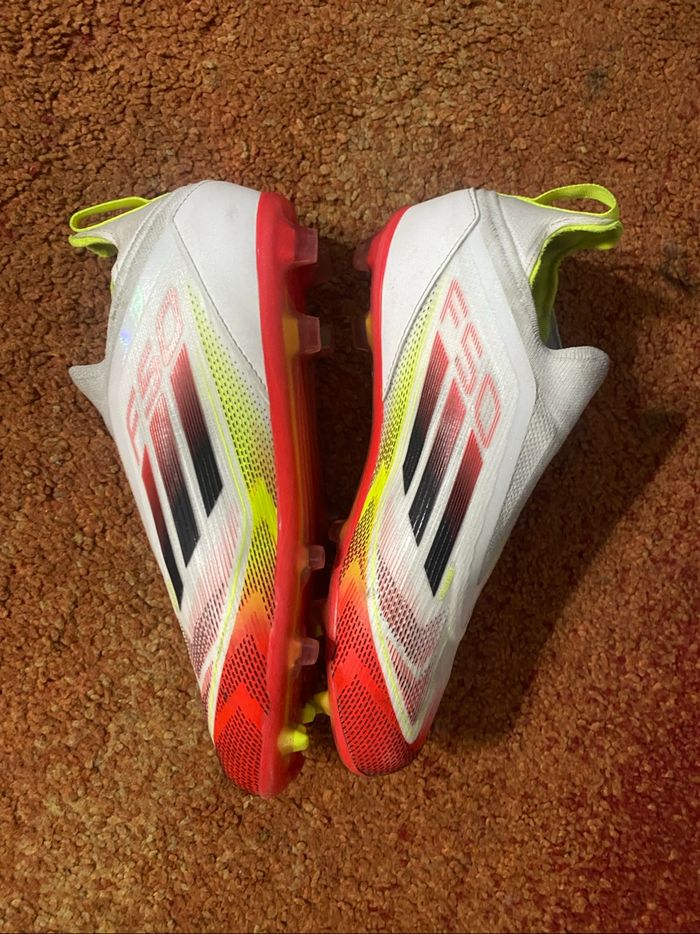 Crampon adidas F50 - photo numéro 9