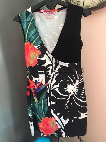 Robe noire fleuri Smash