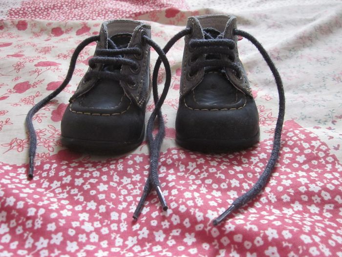 Chaussures Kickers en cuir bleu marine taille 18 - photo numéro 3