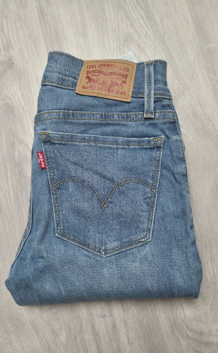 Levi's 710 Skinny=> W24 L30 (taille 34) - photo numéro 2