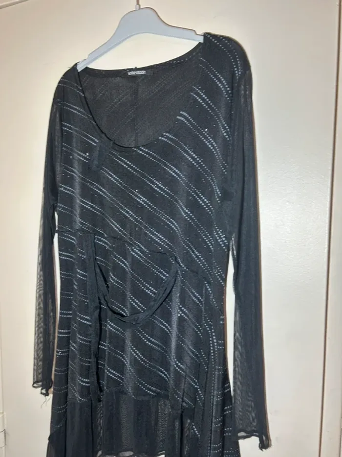Robe noire votre mode - photo numéro 3
