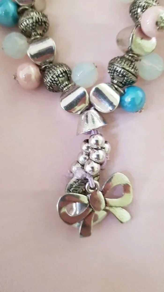 Bracelet avec des breloques - photo numéro 2