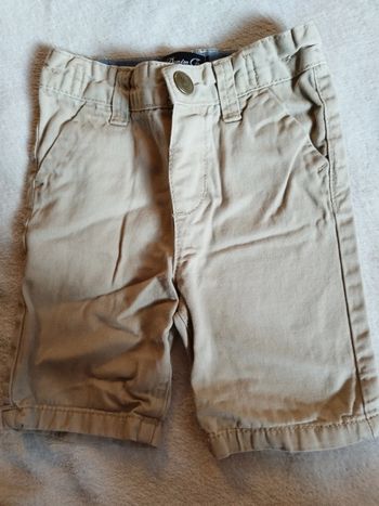 Short beige Denim Co taille 2 ans