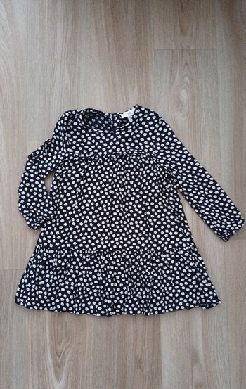 Robe fleurs blanches 3 ans