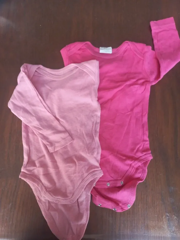 Bodies 12mois 74cm  kiabi+tissaia