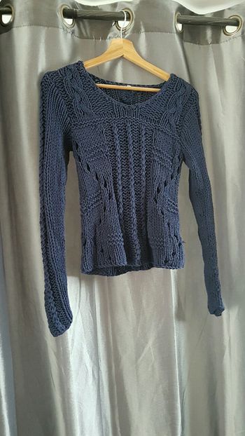 Pull court bleu marine à grosse maille